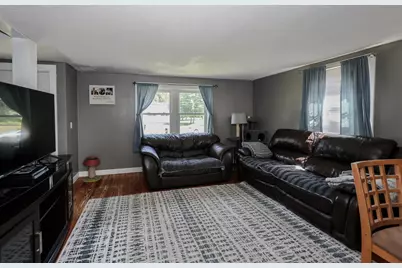 419 Cohas Avenue, Manchester, NH 03109 - Photo 9