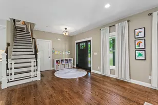 7 Valerie Ln, Derry, NH 03038 - Photo 17