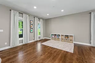 7 Valerie Ln, Derry, NH 03038 - Photo 19