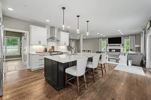 7 Valerie Ln, Derry, NH 03038 - Photo 11