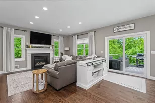 7 Valerie Ln, Derry, NH 03038 - Photo 15