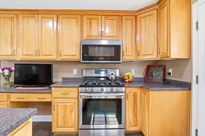 53 Sandown Road, Fremont, NH 03044 - Photo 9