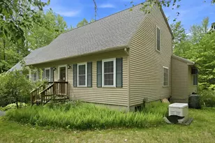 36 Church St, Deerfield, NH 03037 - Photo 35