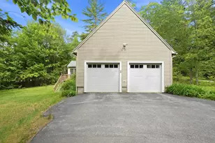 36 Church St, Deerfield, NH 03037 - Photo 3