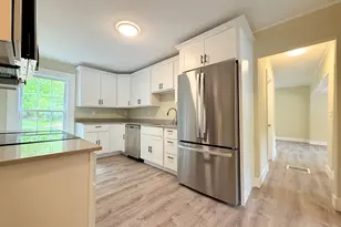 19 Depot Rd, Kingston, NH 03848 - Photo 3