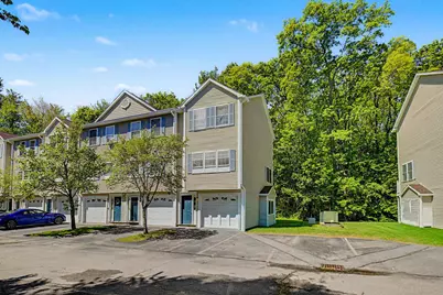 1029 S Mammoth Road #15, Manchester, NH 03109 - Photo 31