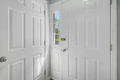 1029 S Mammoth Road #15, Manchester, NH 03109 - Photo 23