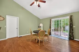 14 Stevens Dr, Newmarket, NH 03857 - Photo 9