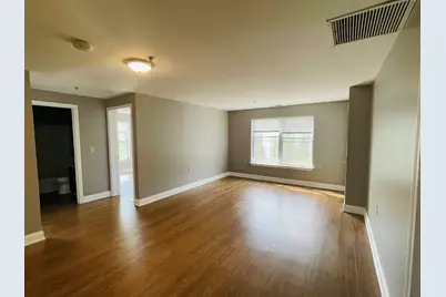 40 Eastern Avenue #201, Manchester, NH 03104 - Photo 3