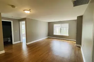 40 Eastern Ave, Manchester, NH 03104 - Photo 3