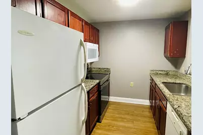 40 Eastern Avenue #201, Manchester, NH 03104 - Photo 11