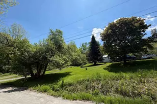 51 Barton Rd, Piermont, NH 03779 - Photo 1