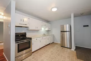152L Capitol Hill Dr, Londonderry, NH 03053 - Photo 9
