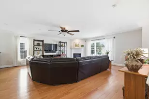 4 Aster Ct, Hudson, NH 03051 - Photo 3
