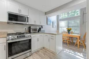 353 Winding Pond Rd, Londonderry, NH 03053 - Photo 7