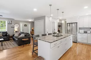 11 Bancroft Cir, Mont Vernon, NH 03057 - Photo 7
