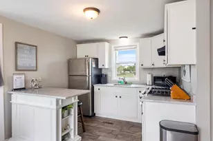 28 Kings Hwy, Hampton, NH 03842 - Photo 11