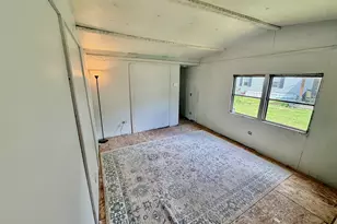 215 Riverside Dr, Campton, NH 03223 - Photo 3