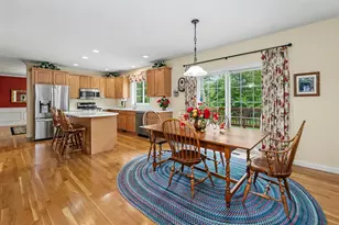 14 Karolina Ln, Bedford, NH 03110 - Photo 9