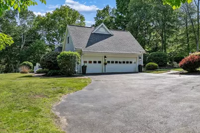 22 Kent Street, Windham, NH 03087 - Photo 3