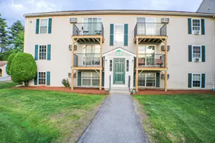1702 White Cedar Blvd, Portsmouth, NH 03801 - Photo 1