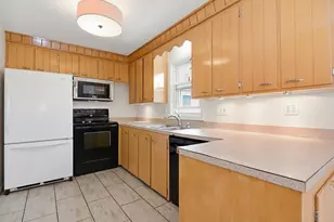 6 Ray Dr, Hooksett, NH 03106 - Photo 3