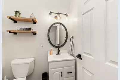142 Wall Street, Colchester, VT 05446 - Photo 27