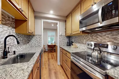 114 Winterwood Drive #114, Londonderry, NH 03053 - Photo 5