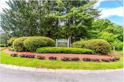 264 Bartemus Trail, Nashua, NH 03063 - Photo 5