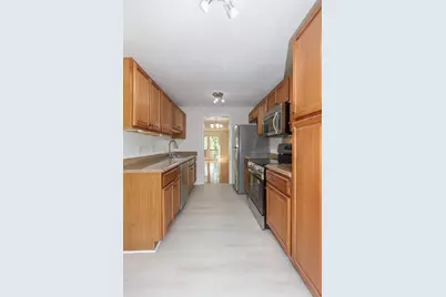 264 Bartemus Trail, Nashua, NH 03063 - Photo 11