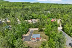 357 Robinhood Dr, Wakefield, NH 03872 - Photo 9