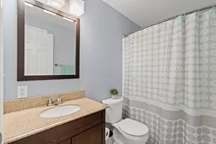 132 English Village Rd, Manchester, NH 03102 - Photo 19