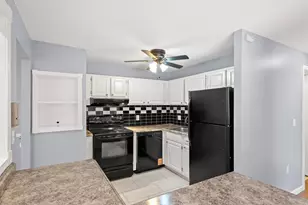 132 English Village Rd, Manchester, NH 03102 - Photo 15