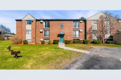 132 English Village Road #304, Manchester, NH 03102 - Photo 3
