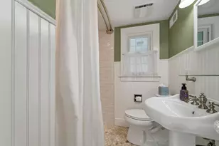 60 Holman St, Laconia, NH 03246 - Photo 29