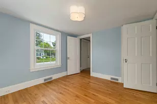 60 Holman St, Laconia, NH 03246 - Photo 33