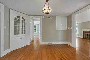 60 Holman St, Laconia, NH 03246 - Photo 21