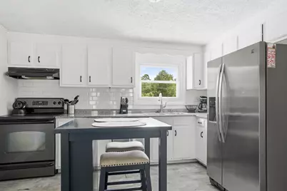 10 Timberline Drive, Nashua, NH 03062 - Photo 5