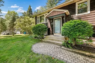 3 Ermer Rd, Derry, NH 03038 - Photo 5