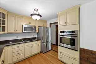 3 Ermer Rd, Derry, NH 03038 - Photo 9