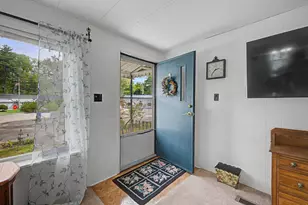 143 Robinhood Dr, Exeter, NH 03833 - Photo 3