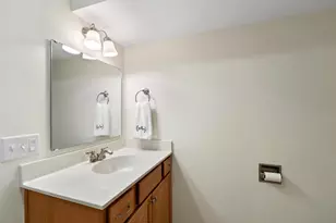 4 Guernsey Dr, Atkinson, NH 03811 - Photo 33