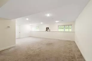 4 Guernsey Dr, Atkinson, NH 03811 - Photo 27