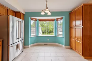 4 Guernsey Dr, Atkinson, NH 03811 - Photo 5