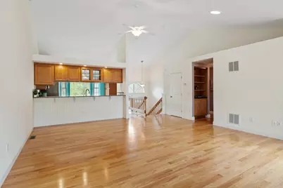 4 Guernsey Drive, Atkinson, NH 03811 - Photo 9