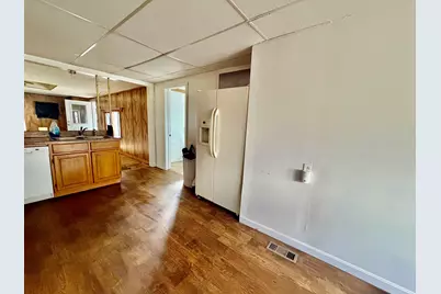 424 Forbush Avenue, Berlin, NH 03570 - Photo 5