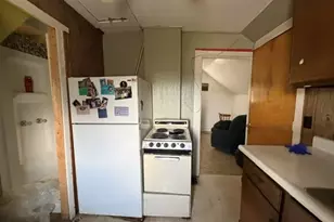 424 Forbush Ave, Berlin, NH 03570 - Photo 15