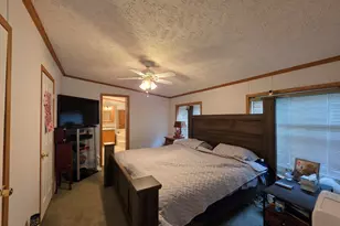 15 Country Ln, Fremont, NH 03044 - Photo 7