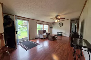 15 Country Ln, Fremont, NH 03044 - Photo 3