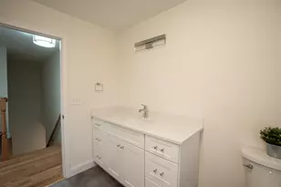 106 Lock St, Nashua, NH 03064 - Photo 17